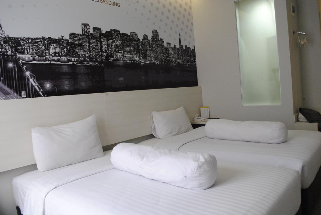 Hotel Vio Westhoff à Bandung Extérieur photo